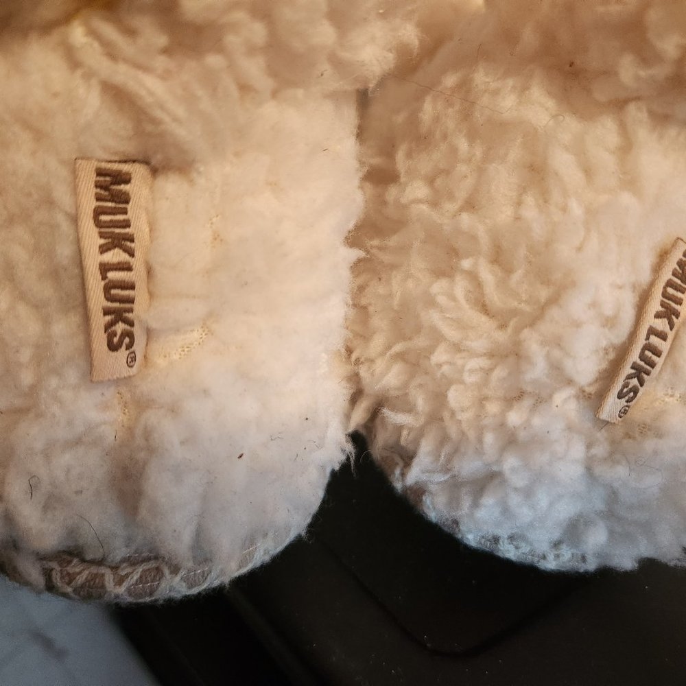 Mukluks slipper booties